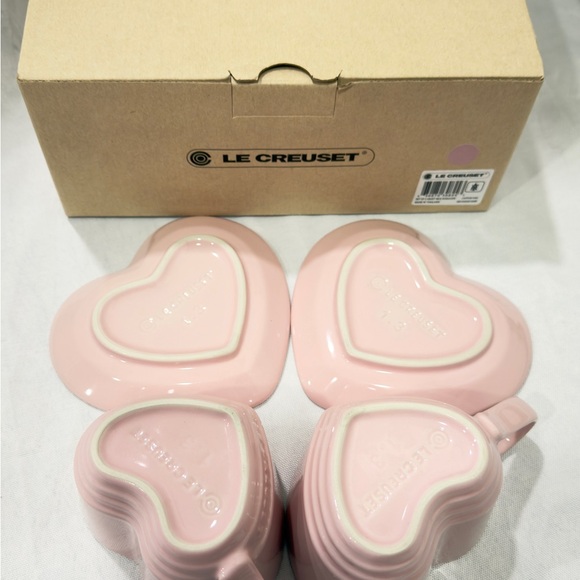 Le Creuset Chiffon Pink Heart Mug and Saucer Set - Picture 3 of 6
